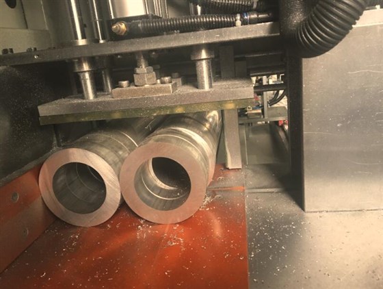 鋁材切割機(jī)圖片 鋁材切割機(jī)圖片