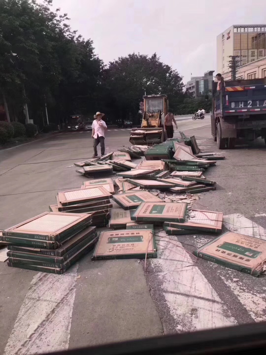 為什么收貨時出現少貨或者破損？